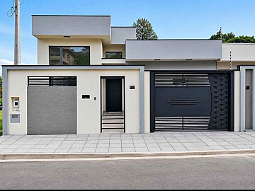 Casa com piscina e 2 su�tes a venda