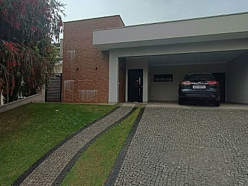 Casa t�rrea no Condom�nio Recanto dos Paturis